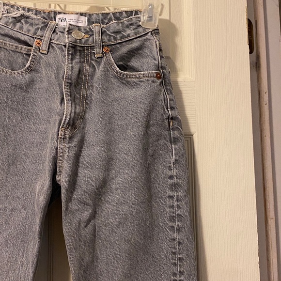 Zara Straight Leg High Rise Jeans - Picture 5 of 8